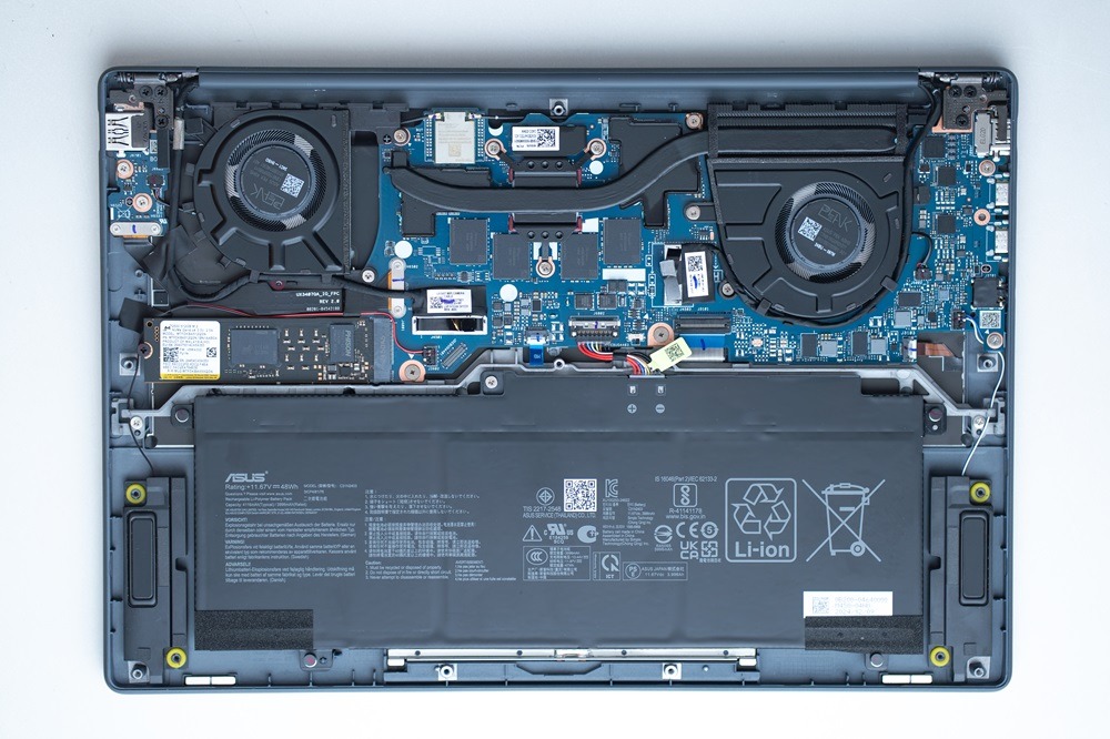 Design Internal Zenbook 02