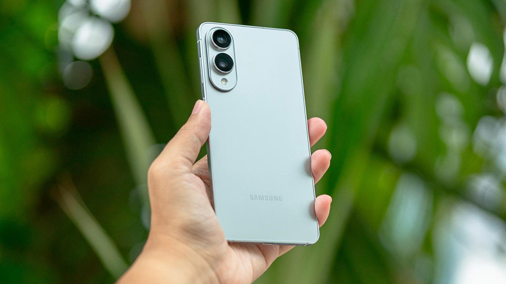 s25 edge-tangan