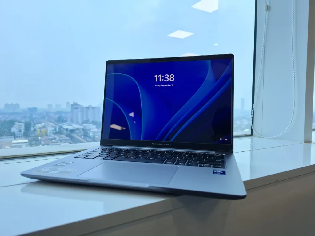3 ASUS ExpertBook P5 G1