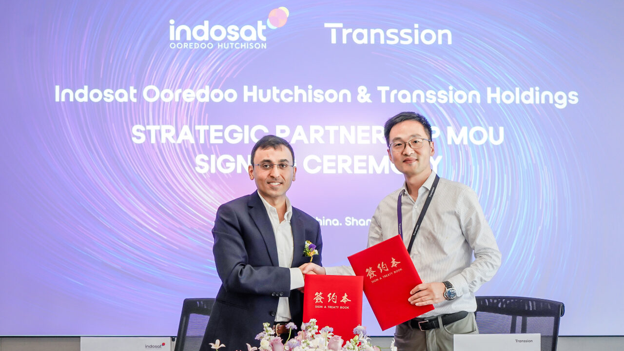Penandatanganan MoU antara Indosat Ooredoo Hutchison dan Transsion Holdings di Shanghai 1 e1750312373334