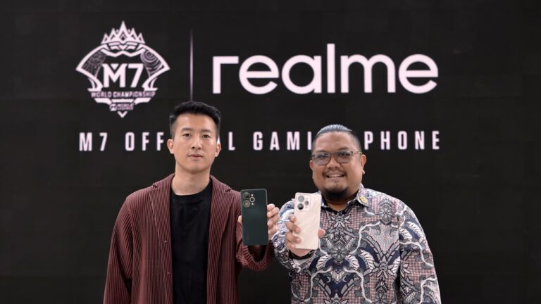 teknovrs realme 15 pro 1 Large e1759401395811
